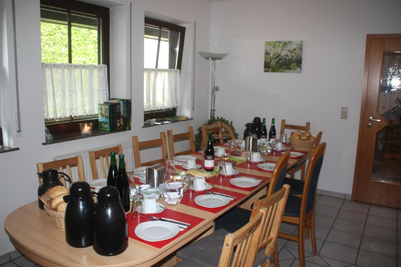Weingut Christian Bucher Burg  외부 사진